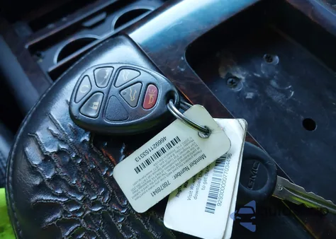 2007 GMC Yukon Denali z USA, uszkodzony, nr VIN 1GKFK63867J273543